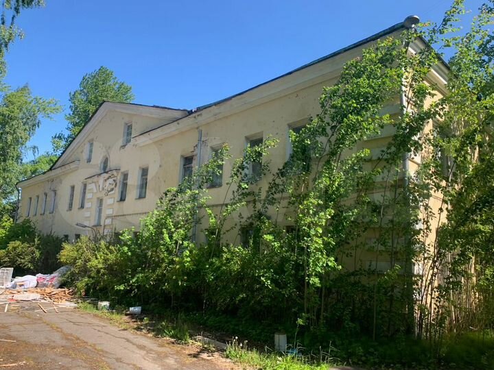 Гостиница, 1040 м²