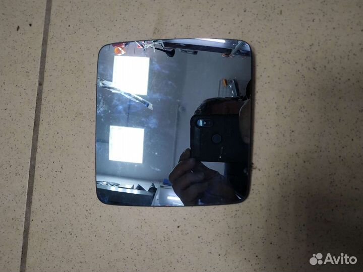 Вставки зеркала Mercedes 124