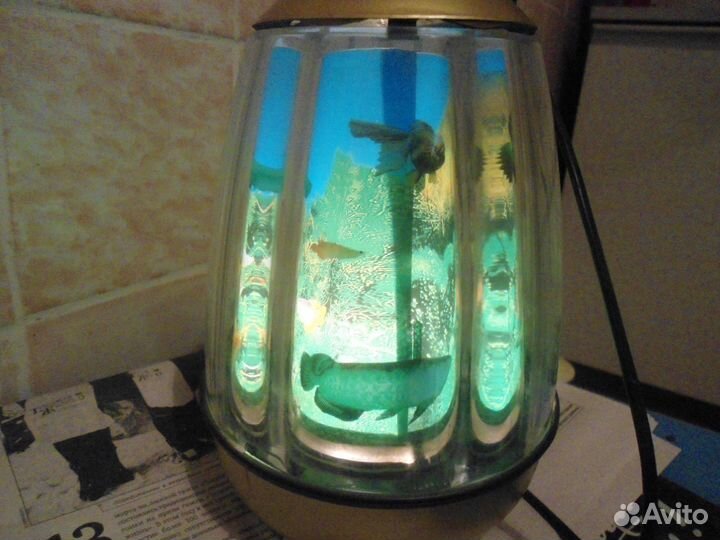 Настольная лампа