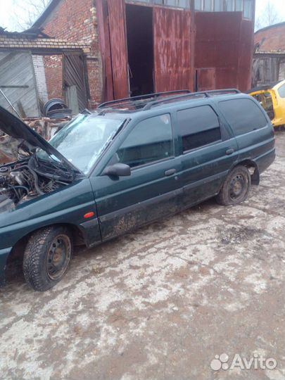 Ford escort фары
