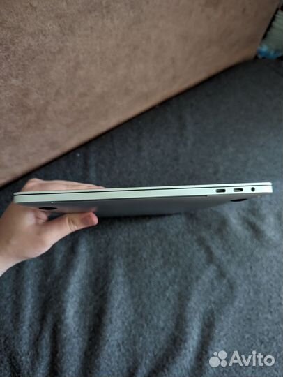 Apple MacBook Pro 13 touch bar 512gb