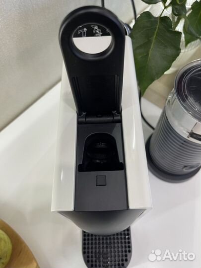 Капсульная кофемашина nespresso essenza mini c30