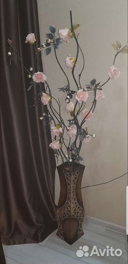 Ваза напольная с цветами