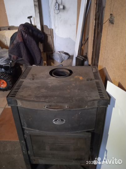 Печь камин на дровах бу