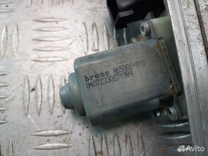 Стеклоподъемник электр. задний левый Ford Focus 3