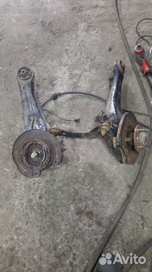 Кулак задний Митцубиси Лансер 9