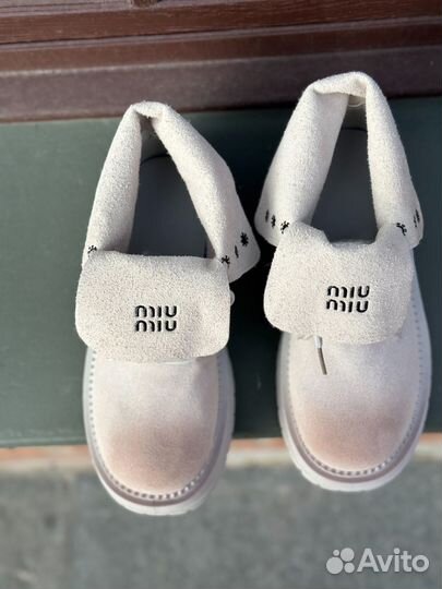 Ботинки под miu miu светлые