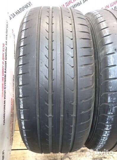 Goodyear EfficientGrip 215/55 R16