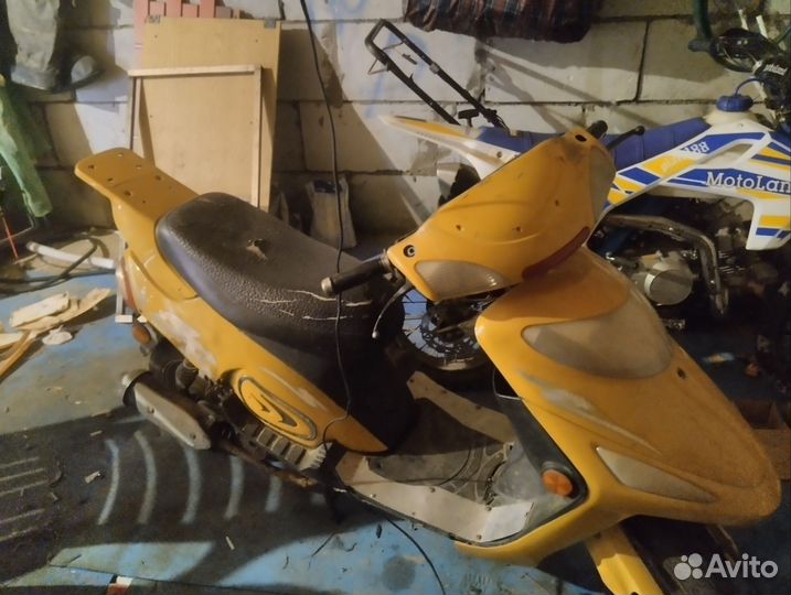 Скутер 80 куб