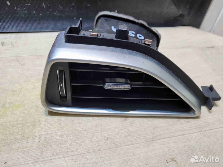 Дефлектор обдува салона Jaguar F-Pace(X761)