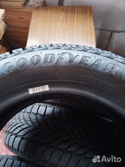 Goodyear UltraGrip Ice 2 185/60 R15