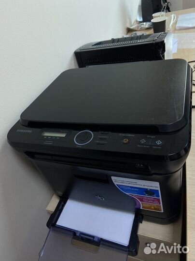 Цветной лазерный принтер/сканер Samsung CLX-3175