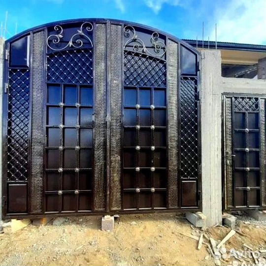 Ворота в Махачкале с отдельной калиткой на заказ