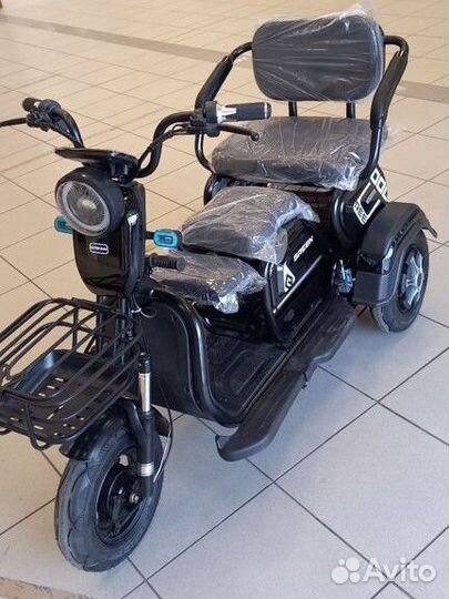 Трицикл новый