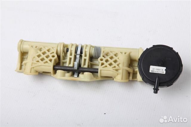 Механизм складывания подголовника Mercedes-Benz W