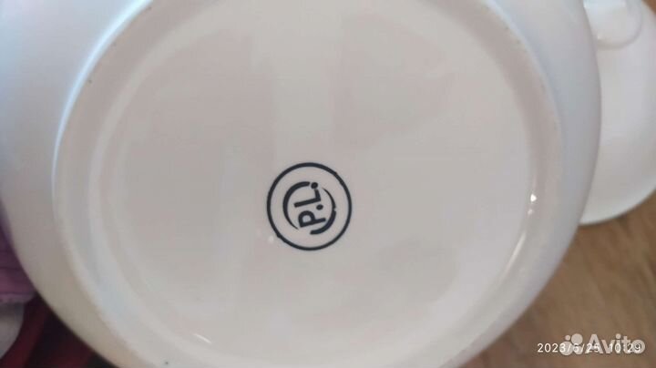 Супница фарфоровая