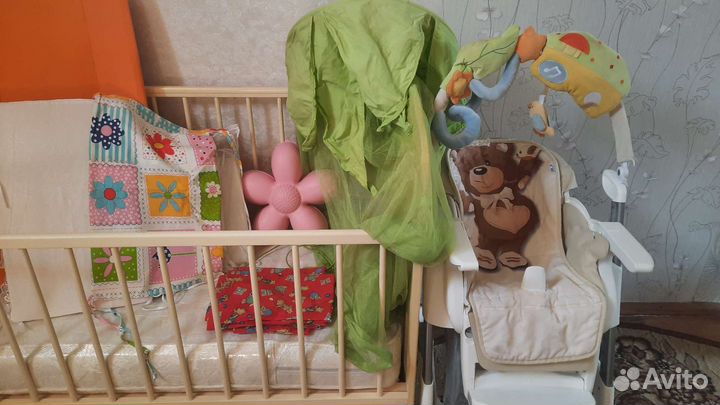 Детская кроватка