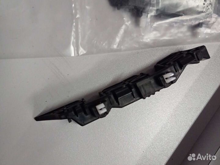 Боковые кронштейны крепления переднего бампера Рио