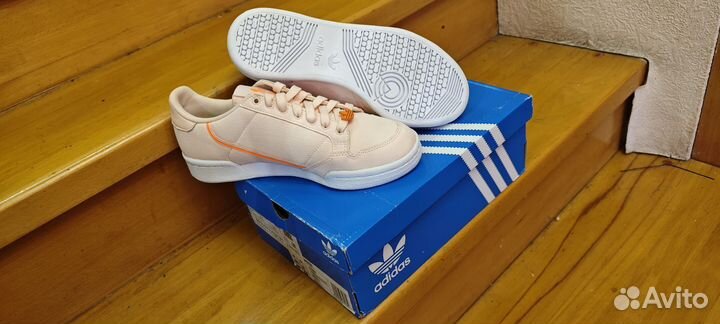 Кроссовки Adidas Originals 37 и 37.5 размер ориг