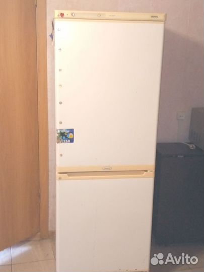 Холодильник бу стинол