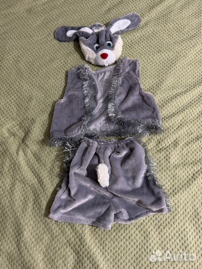 Новогодний костюм зайчик