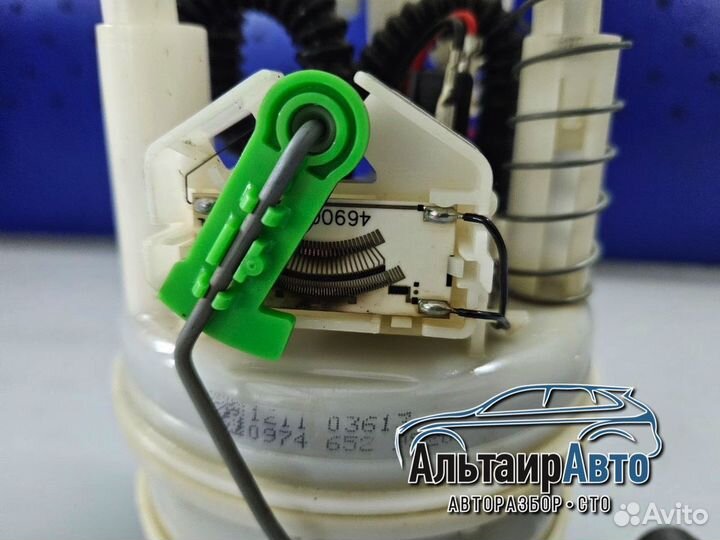 Насос топливный Renault Logan Sandero бензонасос