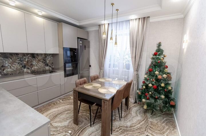 2-к. квартира, 60 м², 7/17 эт.