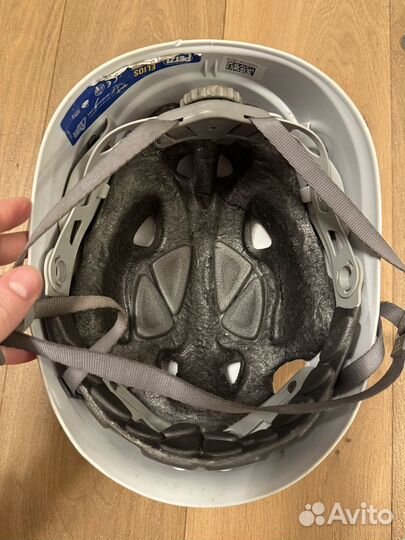 Каска альпинистская petzl