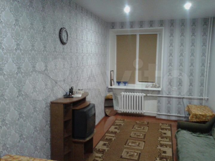 Комната 17 м² в 3-к., 1/2 эт.