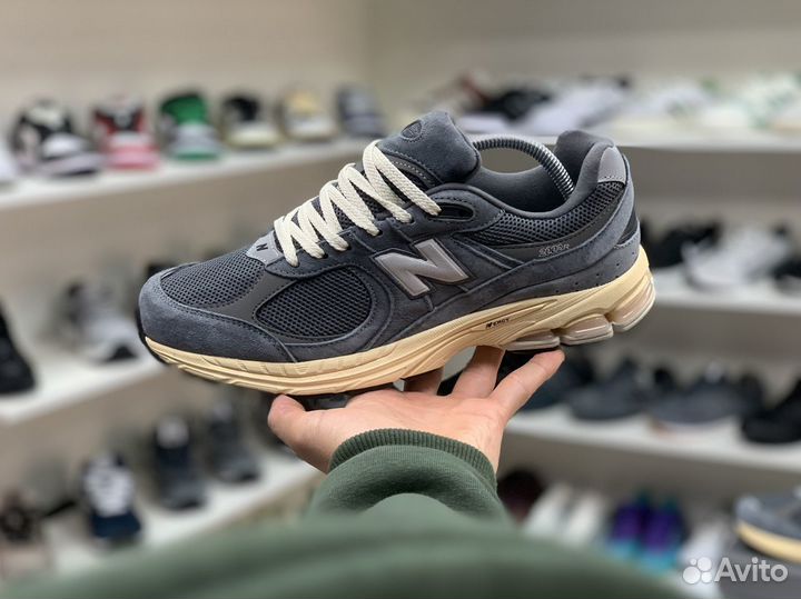 Кроссовки New balance 2002r