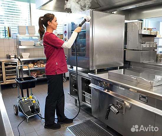 Уборка в кафе