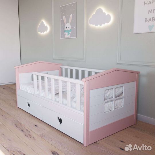 Детская кроватка для девочки