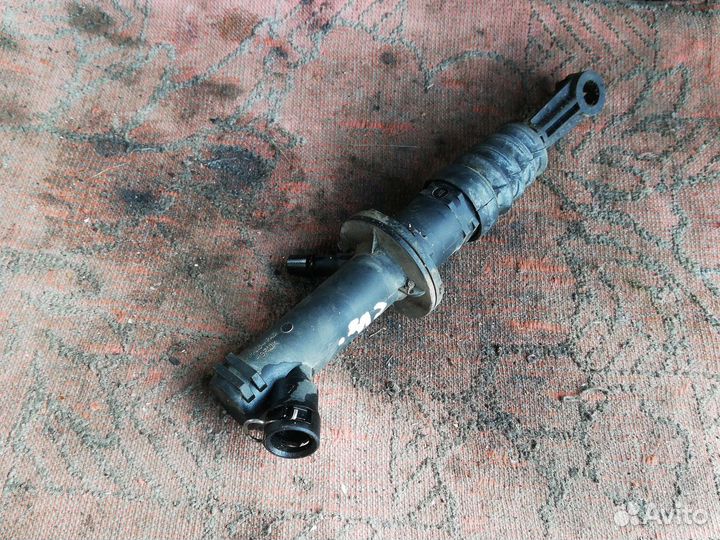 Главный цилиндр сцепления Рено Меган 2