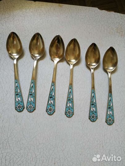 Серебряные чайные ложки