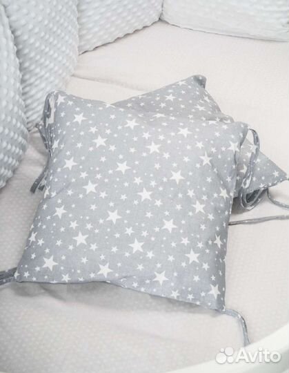 Бортики подушки в детскую кроватку