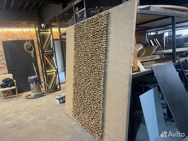 Панно из пробок