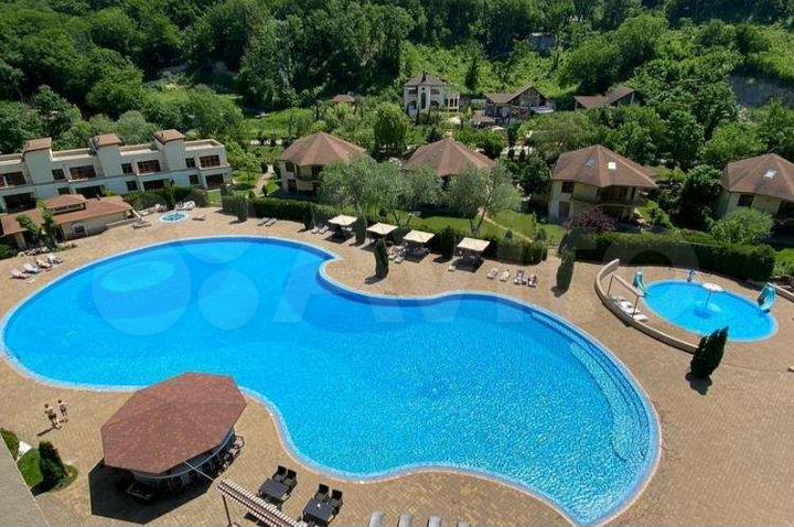 Таунхаус 90 м² на участке 8 сот.