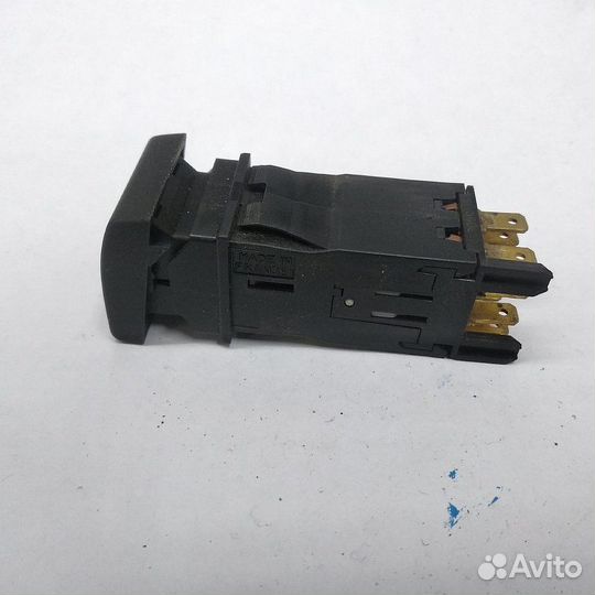 Кнопка аварийной сигнализации