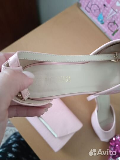 Босоножки, клатч