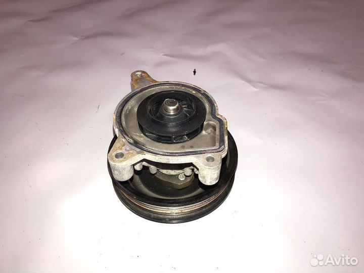 Насос водяной Volkswagen Passat caxa 1.4 TSI