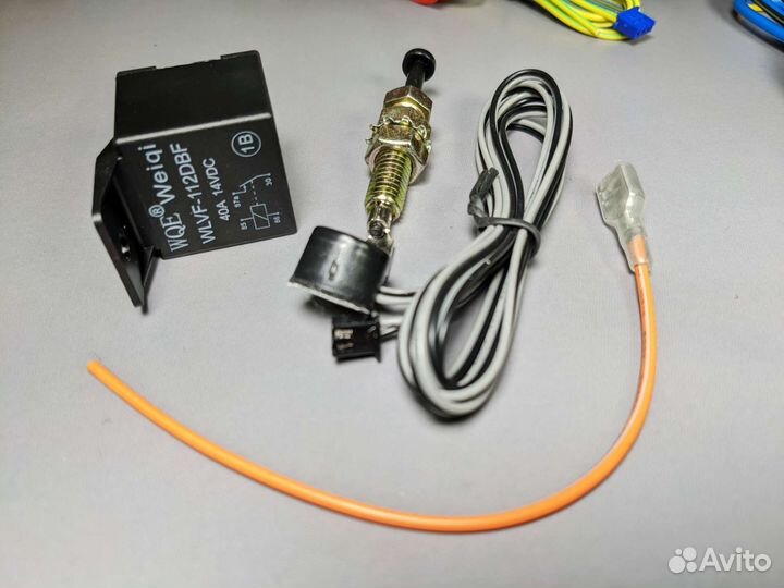 Автосигнализация с автозапуском Tomahawk Х5 новая