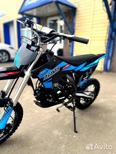 Питбайк Avantis 125 кубов, 10 лс, на 14/12 колесах, с карбюратором Nibbi PE 19