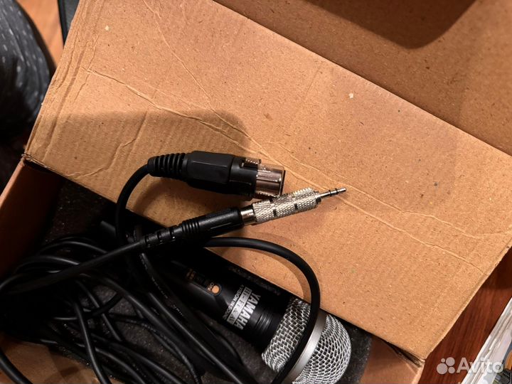 Микофон Yamaha