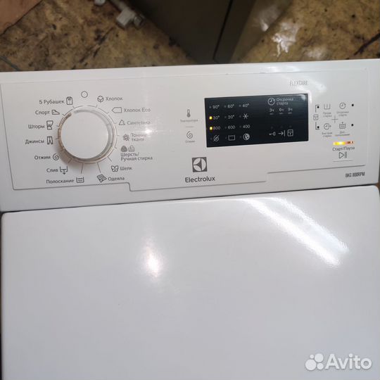 Стиральная машина с вертикальной загрузкой