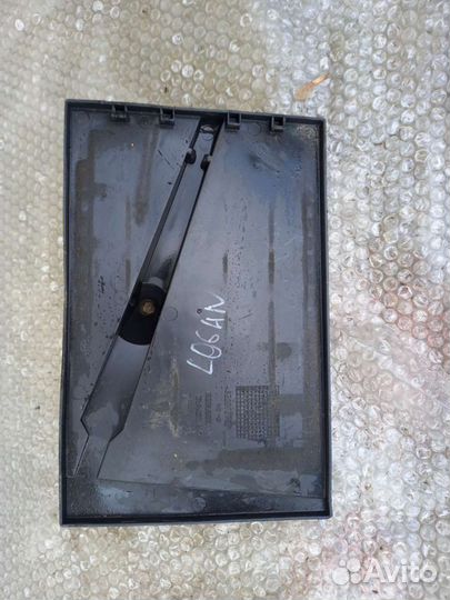 Рено логан площадка аккумулятора