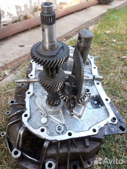 Запчасти для МКПП рено логан