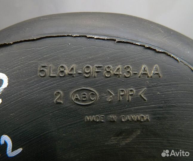 Патрубок воздушного фильтра Ford Escape 1 2.0