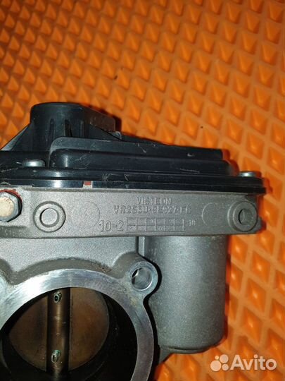 Заслонка дроссельная электрическая Ford Focus