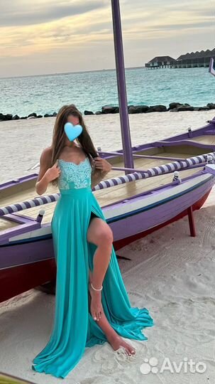 Платье со шлейфом