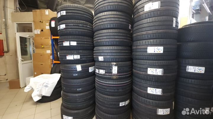 Michelin Pilot Sport 4 SUV 275/35 R23